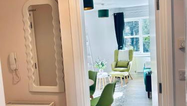 Dover Port in quiet location with Castle Views and off road parking - Foto 4