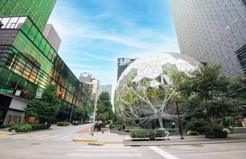 Vibrant 2bed Condo - Stroll to SEA Space Needle - Foto 9