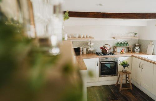 Swallow Cottage, Bakewell - Photo 15