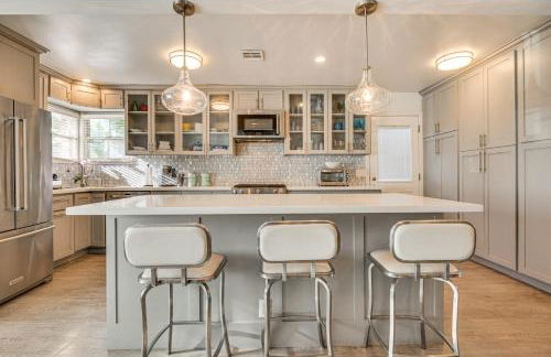 4 Mi to Beach Chic Los Angles Home with Patio! - Foto 8