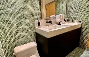 Massive Downtown Seattle Condo - Free Parking! - Foto 24