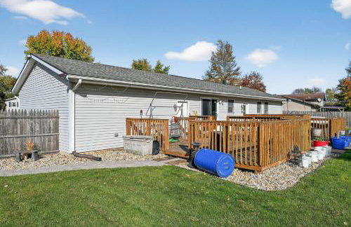 Cozy Retreat with Hot Tub in Peaceful Goshen home - Foto 28
