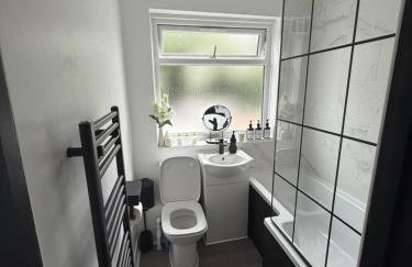 Stunning Open Plan 3 Bedroom House - Photo 18