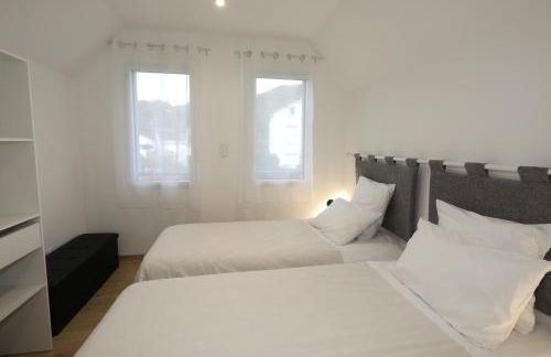 Gîte les iris Fleurs des Pyrénées - Climatisation - Borne VAE - Foto 9