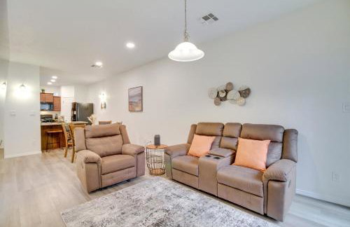 3 Mi to Downtown WFH-Friendly ABQ Townhome! - Photo 5