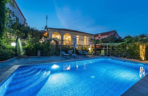 Villa Emilia - Photo 1