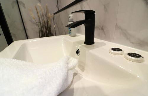 Modern 2 Bedroom Cottage Flat - Foto 8