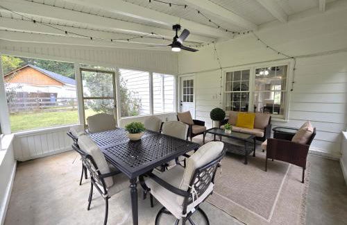 Cozy 5BR Family Retreat Firepit Games Patio - Foto 30