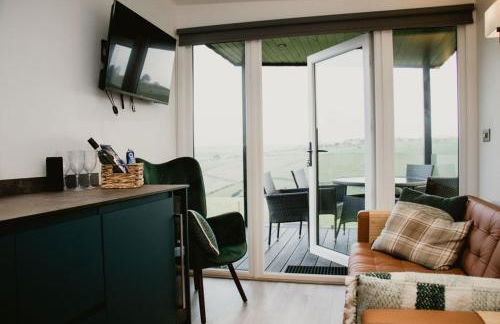 Luxury 1 bedroom Glamping Cabin with Hot Tub & BBQ - Foto 35