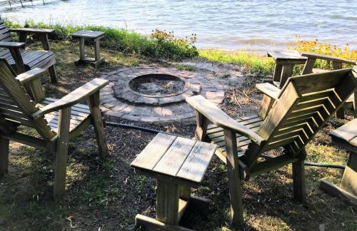 Risingwater Newly Listed Stunning Home with 150-Foot Beachfront in the Finger Lakes - Foto 43