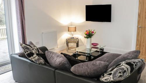 Willow Lodge - Photo 2