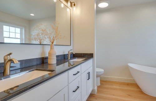 Ultimate Outdoor Getaway Near Fishing at Cow Creek - Foto 16