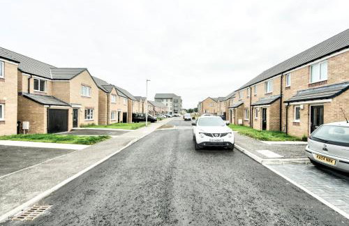 2-Bedroom Holiday Home With Private Garden & Parking - Foto 24