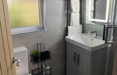 SNOWDON LODGE - GLAN GWNA HOLIDAY PARK CAERNARFON - Luxury Family Lodge - Foto 38