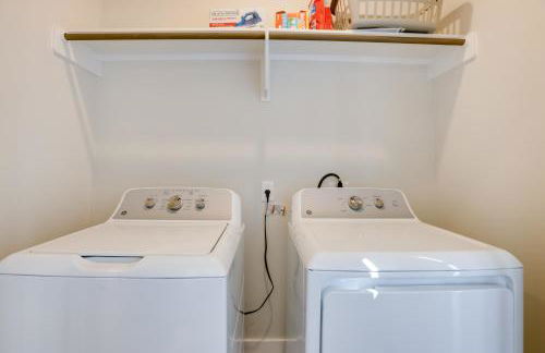 Walk to Restaurants Modern Escape Near Kyle Field - Photo 32