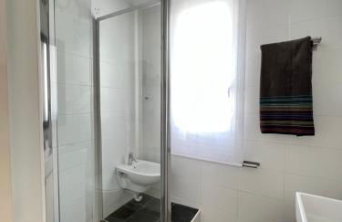 Maritime Apartamentos Cabañal - Photo 12