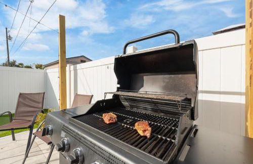 Luxury Vacation Home in Madeira Beach Family and Pet Friendly - Foto 7