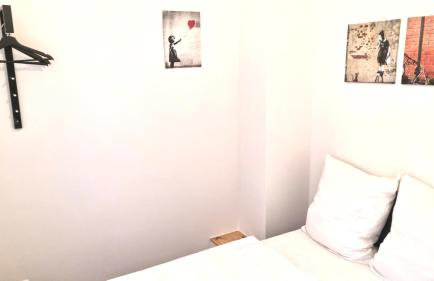 CityStay Karl-Marx-Str I Cozy Apartments with Terrace - Foto 9