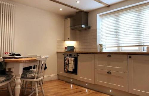 Folly Cottage & The Old Forge - Foto 10