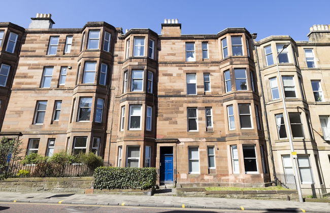 JOIVY Gorgeous 1-Bed Flat With A Shared Garden - Photo 25