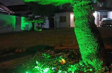 Casa Iririú · Casa exclusiva no terreno com jardim - Photo 13