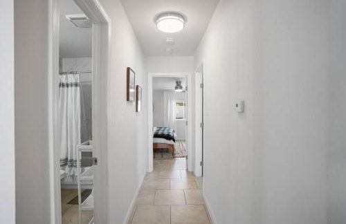 15 min to JT Park Hot Tub Cute Design Full Kitchen - Foto 2