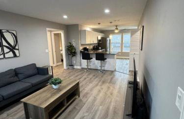 Spacious 2BR Apt with Balcony and 2 King Beds Sleeps 6 - Foto 28