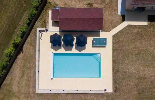 Luxury 3 Bed Home with Heated Swimming Pool Air Con and Boules Pitch - Foto 33