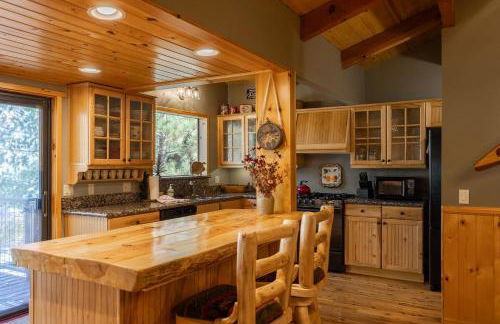 Ultimate Lakeview Lodge and ON THE LAKE! with a Hot-Tub! - Foto 44