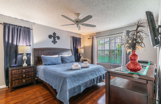 Near Theme Parks! Potter's Castle! Gorgeous, 3 BR's, Sleeps 8, Pool! - Foto 11