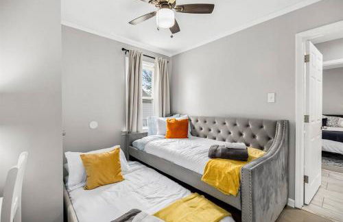 Spacious 3 Bedroom - Sleeps 8 - Central Location - Foto 21