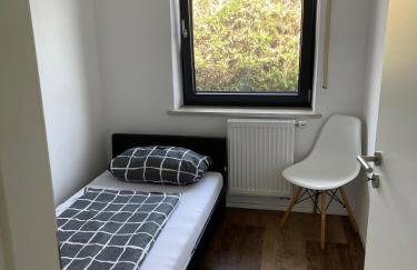 Bungalow in ruhiger Siedlung mit Terrasse und Stellplatz - Foto 12