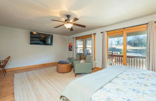 Wolf's Den~Views~Hot Tub~Home Theater~Hatley Ski! - Foto 36