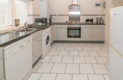 Old Sweet Shop - Photo 7