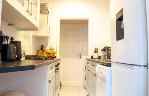 Bedford Rd Apartment Ideal for Hospital & Town Centre - Foto 31