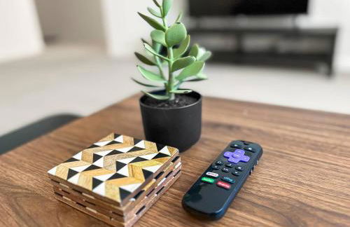 Chic City Retreat 1BR Unit - Church A2 - Foto 11