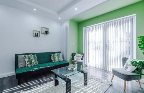 Heart Of Didsbury, Private Gated Car Park by HASS HAUS - Foto 17