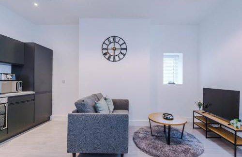 Modern 1BR Apartment in Central Warrington - Foto 18