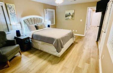 Eastgate 14B Stylish Townhouse 5 min to downtown Hammond - Foto 39