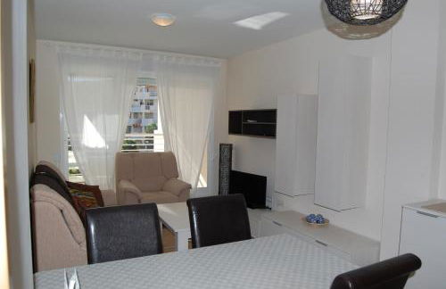 Coll Verd Apartment - Photo 11