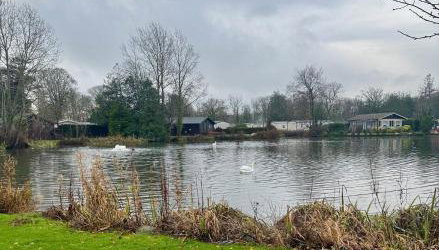 Cozy Caravan at Tower Lawn, Haggerston Castle Perfect Family Getaway - Foto 3