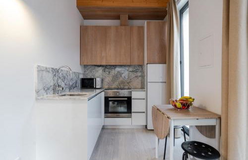 Authentic Studio with Terrace by HostWise - Foto 34