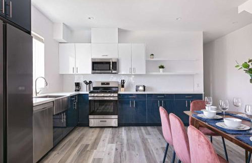 Central 4BR Townhome Modern Perks - Foto 10