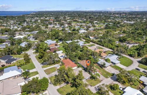 Stunning River District Residence near Beaches - Foto 18