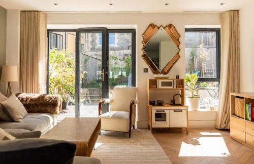 Stylish Family Home with Garden - Foto 8