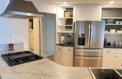 Chef's Kitchen Pool Bright, Spacious 4 Bed - Foto 3