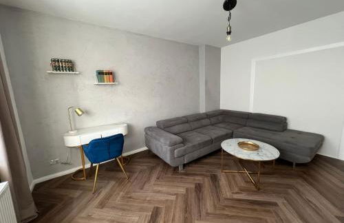 EXKLUSIVE 2 Zimmer EG Wohnung mit Balkon in Top Lage! - Foto 3