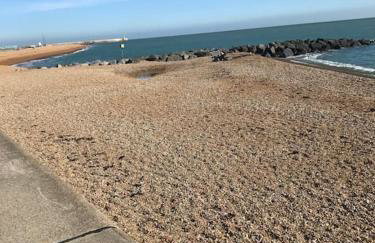 Unique seafront 2 bedroom 2 bathroom apartment - Foto 39