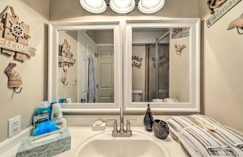 Coastal Condo with Indoor and Outdoor Pool Access - Foto 16