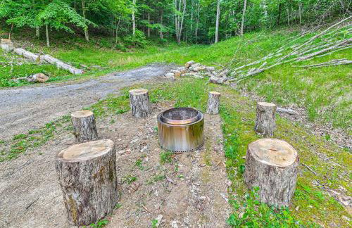 Covered Deck and Hot Tub Cozy Retreat in Campton! - Foto 20